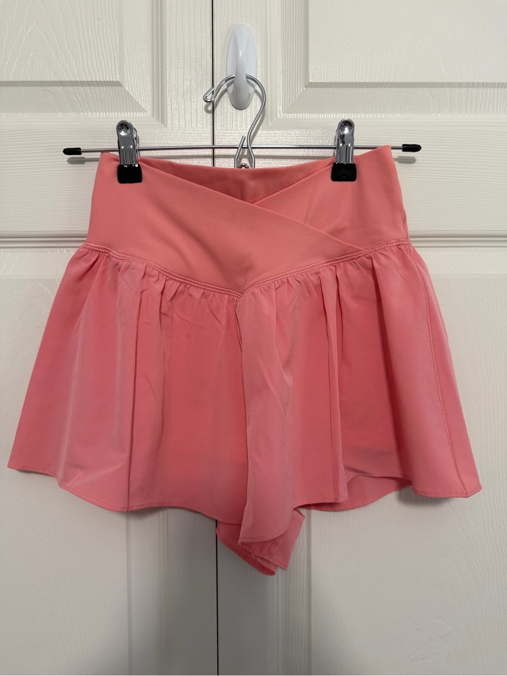 Offline by Aerie High Waisted Flowy Shorts in Coral Pink Size Small VGUC